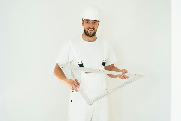 Horloges en bois : top 5 modèles stylés à adopter maintenant